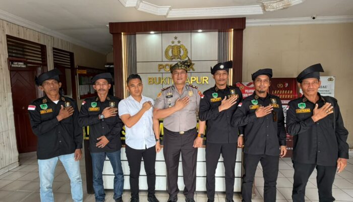 Kapolsek Bukit Kapur dan Tameng Adat LAMR Satukan Komitmen, Perkuat Benteng Kamtibmas