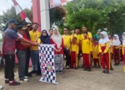 Wakil Bupati Rohil Jhony Charles lepas jalan santai SDN 008 labuhan papan, dan berikan bantuan langsung dari BAZNAS kepada kaum duafa di kecamatan TPTM