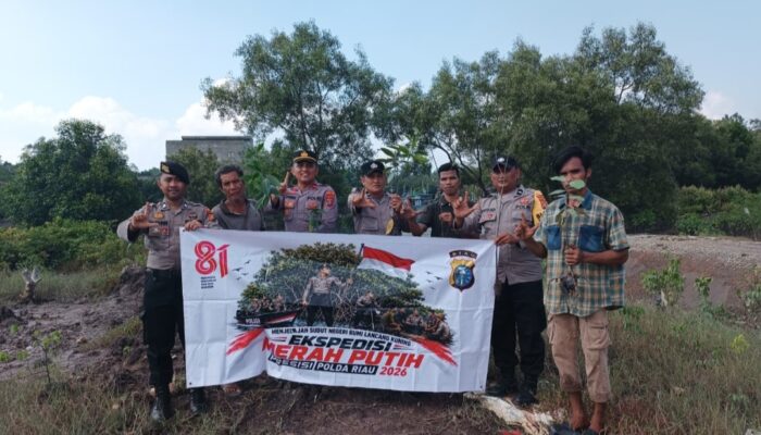 Semarak HUT ke-81 RI, Polsek Dumai Kota Tanam 25 Pohon Mangrove melalui Ekspedisi Merah Putih Presisi