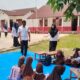Kekurangan lokal SDN 10 permai TPTM, Siswa belajar dibawah pohon,  wakil Bupati Rohil Jhony Charles  tinjau langsung ke lokasi
