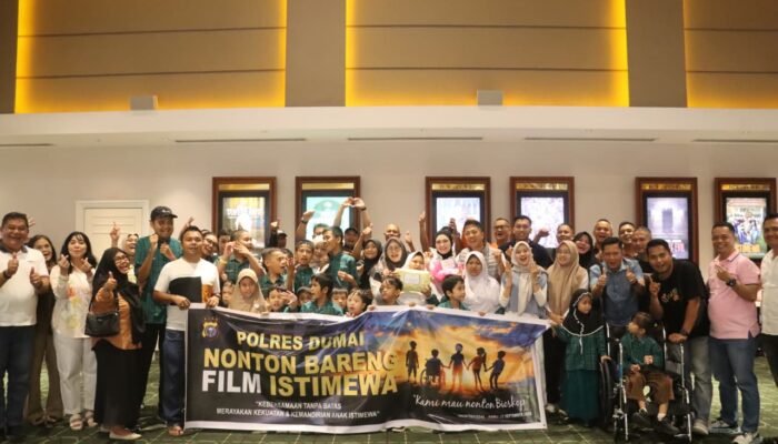 Polres Dumai Ajak Anak-Anak Disabilitas Nonton Bareng Film “Istimewa”