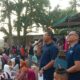 Wakil Bupati Rohil Jhony Charles buka secara resmi perlombaan Pacu sampan di tepian sungai Rokan , ujung tanjung