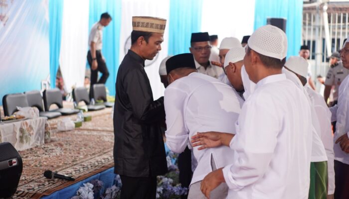 Pintu Hidayah Terbuka untuk Siapa Saja: UAS Gelorakan Semangat 1.900 Warga Binaan Lapas Pekanbaru Lewat Tabligh Akbar