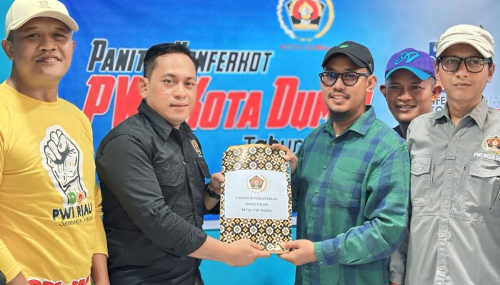 Didampingi Puluhan Anggota, Bambang Prayetno Mendaftar sebagai Bacalon Ketua PWI Dumai